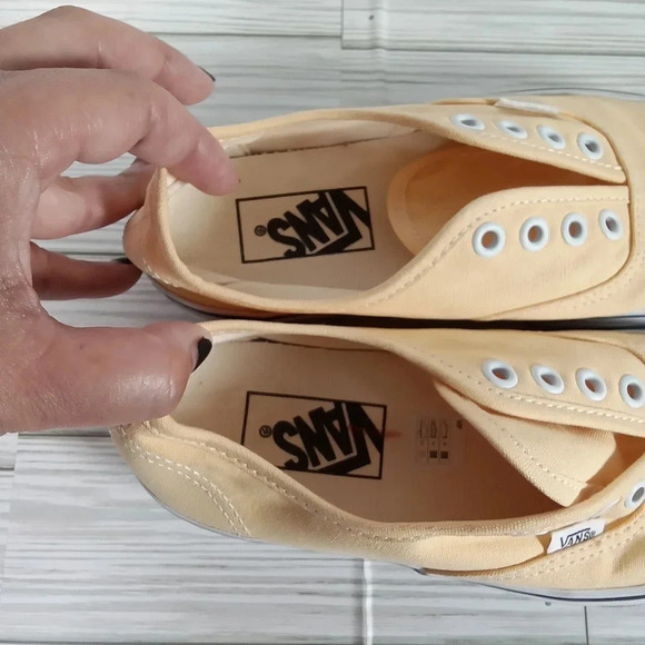 Vans yellow canvas sneakers women's size 5.5 - Picture 3 of 5